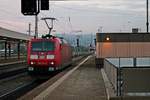 Nachschuss am Morgen des 18.08.2015 auf 185 053-6, als sie durch Basel Bad Bf gen Rangierbahnhof Muttenz fuhr, um dort einen Güterzug gen Norden zu bespannen.