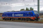 Raildox mit einer Stadler EuroDual (BR 159) in Bergen auf Rügen.