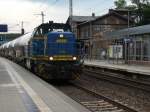 Am 24.Juli 2009 fuhr MWB-Lok V2304 von Mukran kommend durch den Bahnhof von Bergen/Rgen.