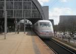 Hier 401 011-2  Nrnberg  als ein ICE12 von Interlaken Ost nach Berlin Ostbahnhof, bei der Durchfahrt am 1.4.2010 durch Berlin Alexanderplatz.