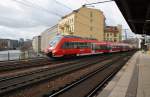 Hier 442 334-9 als RB14 (RB18919) von Nauen nach Berlin Schönefeld Flughafen, bei der Einfahrt am 15.3.2014 in Berlin Friedrichstraße. 