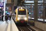 Der ET 445.100 der ODEG als RE 4 nach Ludwigsfelde in Berlin Hauptbahnhof (tief) bei der Ausfahrt am 15.04.2017