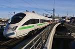 411 026-8  Leipzig  verlässt am 02.01.2020 als ICE1590 von Frankfurt(Main) Flughafen Fernbahnhof nach Berlin Ostbahnhof den Berliner Hauptbahnhof.