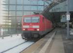 Hier 143 956-1 mit einem RE7 von Dessau Hbf.