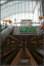 Vom Glasdach zu den Tiefbahnsteigen -     Berlin Hauptbahnhof.