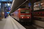 Die Dsseldorferin 143 309 mit der RB13 S-Bahn Ergnzung (RB 18783) nach Wustermark in Berlin Hbf(tief).