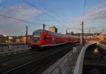 Hier ein RE1 (RE18134) von Frankfurt(Oder) nach Magdeburg Hbf., bei der Einfahrt am 30.4.2012 in Berlin Hbf.