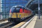 Hier 5 370 005 mit EC45 von Berlin Hbf. nach Warszawa Wschodnia, bei der Ausfahrt am 4.7.2012 aus Berlin Hbf.