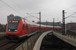 Hier ein RE1 (RE18120) von Frankfurt(Oder) nach Magdeburg Hbf., bei der Einfahrt am 16.2.2013 in Berlin Hbf. 