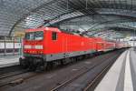 Hier 143 251-7 mit einer RB14 (RB92915) von Berlin Hbf. nach Berlin Schönefeld Flughafen, dieser Zug stand am 27.4.2013 in Berlin Hbf.