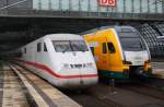 Hier links 402 042-6  Quedlinburg  als ICE853 von Kln Hbf. nach Berlin Ostbahnhof mit 808 043-4  Bautzen/Budyin  als ICE843 von Kln Hbf. nach Berlin Ostbahnhof und recht 445 111-8 als RE2 (RE37361) von Cottbus nach Berlin Hbf., diese beiden Triebzge begegneten sich am 1.7.2013 in Berlin Hbf.