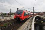 Hier 442 135-0 und 442 833-0 als RB14 (RB18917)  Airport-Express  von Nauen nach Berlin Schönefeld Flughafen, bei der Ausfahrt am 14.7.2014 aus Berlin Hbf.