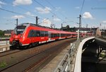 442 833-0 als RE7 (RE18721)  Airport-Express  von Wünsdorf-Waldstadt nach Dessau Hauptbahnhof erreicht zusammen mit 442 137-6 als RE7 (RE18721)  Airport-Express  von Berlin Schönefeld Flughafen nach Bad Belzig am 13.5.2016 den Hauptbahnhof Berlins. 