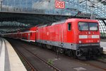 112 132-6 erreicht am 13.5.2016 zusammen mit dem RE1 (RE18178) von Frankfurt(Oder) nach Brandenburg Hauptbahnhof den Berliner Hauptbahnhof.
