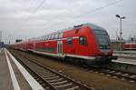 RE3 (RE3346) von Berlin Hauptbahnhof (tief) nach Schwedt(Oder) erreicht am 11.2.2017 geschoben von 112 114 Berlin Lichtenberg.