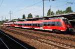 Hier 442 634-2 und 442 139-2 als RE7 (RE18717)  Airport-Express  von Zossen nach Dessau Hbf., dieser Triebzugverband stand am 1.8.2015 in Berlin Schönefeld Flughafen.