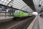 Ein Flixtrain mit ELL Zuglok  193431 fährt hier am 9.2.2026 um 11.50 Uhr durch den Bahnhof Berlin Spandau in Richtung Hauptbahnhof.