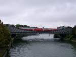7gleisige Eisenbahnbrcke ber die Havel in Berlin-Spandau mit einem RE 160.