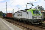 193 894-3 (Siemens Vectron) von Captrain als Containerzug durchfährt den Bahnhof Biederitz Richtung Magdeburg. [14.7.2017 - 13:10 Uhr]