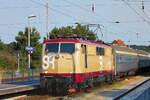 SMARTRAIL Lok 111 057 mit dem Nachtzug UEx 1879 von Binz nach Lörrach. - 24.07.2021
