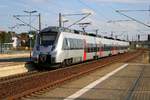 1442 810 (Bombardier Talent 2) von DB Regio Südost als verspäteter RE 16113 (RE13) von Magdeburg Hbf nach Leipzig Hbf verlässt den Bahnhof Bitterfeld. [8.7.2017 - 18:30 Uhr]
