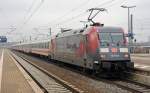 101 110 verlsst mit dem IC 2356 nach Frankfurt(M) den Bahnhof Bitterfeld.