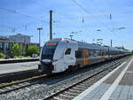 Ein RRX-Elektrotriebzugsduo (462 041 & 462 079) verl�sst Ende April 2026 den Hauptbahnhof in Bochum.