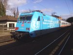 Br 101 mit Unicef Werbung im Bonner Hbf am 27.3.10  