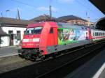 101-122 steht am 22.04.06 mit IC 437 nach Norddein Mole in Bonn Hbf auf Gleis 1