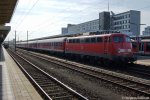 110 468-6 mit der (RB 14618) von Braunschweig Hbf nach Hildesheim Hbf, steht am Gleis 4 im Braunschweiger Hbf. 24.09.2011
