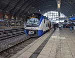 NordWestBahn 440 225, Linie RS1 nach Verden (Aller), auf Gleis 5 in Bremen am 25. Januar 2026.