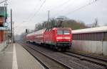 Leider nicht zuerkennen ist bei dieser BR 143 die Ordnungsziffer. Ein Graffiti- Knstler  hat sich verewigt. Fotografiert bei der Abfahrt aus dem Bahnhof Burgkemnitz.