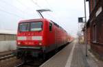 143 349 schiebt am 15.12.08 die RB aus Burgkemnitz ihrem Zielbahnhof Lutherstadt Wittenberg entgegen.