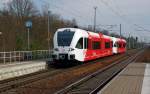 Ein Stadler Flirt vom Typ Spurt, gebaut fr Arriva NL, durchfhrt am 08.04.10 Burgkemnitz Richtung Bitterfeld.