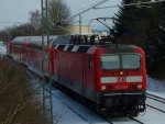 143 112 bring zusammen mit 143 342 den kaputten Steuerwagen von Chemnitz HBF nach Zwickau HBF am 15.2.10 hier in Grna 