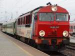 Der RB 5895 mit Lok SU46-046 am 09.12.07 in Bahnhof Cottbus.