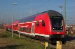 Am 14.10.2005 steht eine Garnitur des RE4 (damals: Rathenow - Falkenberg/Elster) im Cottbuser Hbf. Sie wurde hier bereitgestellt und fr den nchsten Einsatz startklar gemacht.