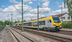 Am 29.5.20 hielt der Go-Ahead ET 9.10 A als RE nach Stuttgart in Crailsheim auf Gleis 1.