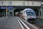 61 80 80-91 117-4 als Steuerwagen im IC 2385 nach Karlsruhe am Abend des 23.08.13 bei der Ausfahrt aus Darmstadt Hbf.