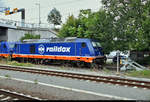 Weit ins Grün geparkt wurde 076 109-2 der Raildox GmbH & Co.