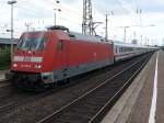 101 100-6 bei der Ausfahrt aus dem Hauptbahnhof Dortmund und vorher nochmal krftig Scheiben reinigen 28.6.2009