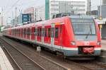 422 013-3 ( 94 80 0422 013-3 D-DB ), Bombardier Transportation mbH, [D]-Hennigsdorf, Baujahr 2008, Eigentümer: DB Regio NRW GmbH, [D]-Düsseldorf, Fahrzeugnutzer: S-Bahn Rhein-Ruhr, [D]-Düsseldorf, Bh Essen, Erst-Bw Düsseldorf, 31.08.2013, Dortmund Hbf