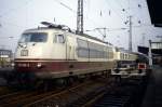 103 109 im März 1984 in Dortmund Hbf. 