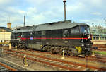 232 083-6 (132 083-7) der Erfurter Bahnservice GmbH (EBS) ist auf einem der Stumpfgleise in Dresden Hbf abgestellt.