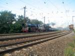 Der Heizhausexpress vom SEM gezogen von 35 1097-1 und 35 1019-5 beim verlassen vom Bahnhof Dresden-Neustadt.24.08.07.