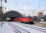 143 909-0 verlsst mit S1 nach Bad Schandau den Hauptbahnhof in Dresden.