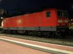 143 570-0 steht arbeitslos auf einem Abstellgleis in Dresden Hbf. 28.02.2010