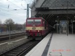 Die CD 371004-3  Otik  stand als EC 175 im Dresdner Hauptbahnhof und wartete auf die Weiterfahrt nach Budapest-Keleti pu.