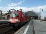 182 014 bei der Ausfahrt aus dem Dresdner Hbf in Richtung Schna.
17.09.11