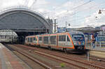 Zusammen mit 642 302 hat 642 325 aus Zittau kommend am 30.09.25 den Dresdner Hbf erreicht und rollt nun als Lr zum umsetzen ins Vorfeld.